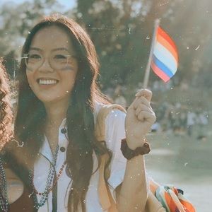 Meet your Posher, Linh